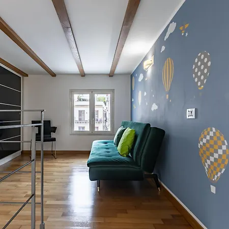 Apartman Behind Politeama Theater *