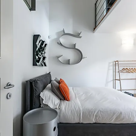 Apartman Behind Politeama Theater Palermo